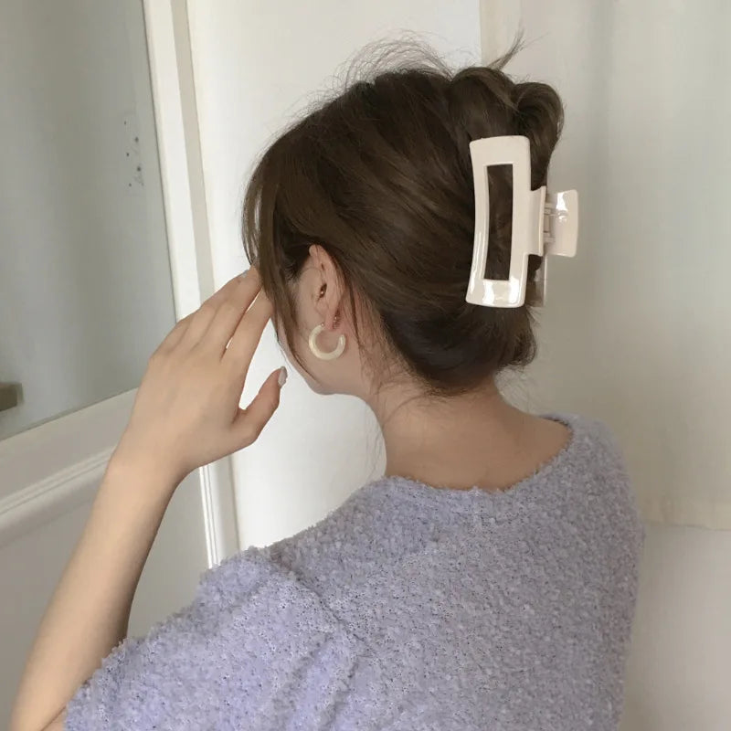 Elegant Vintage Hair Claw Clip